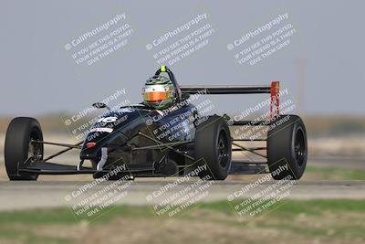 media/Oct-25-2025-CalClub SCCA (Sat) [[34c778dfbe]]/Group 3/Qualifying/